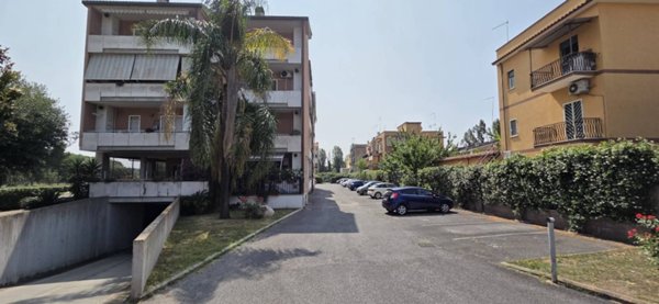 appartamento in vendita a Roma in zona Portuense