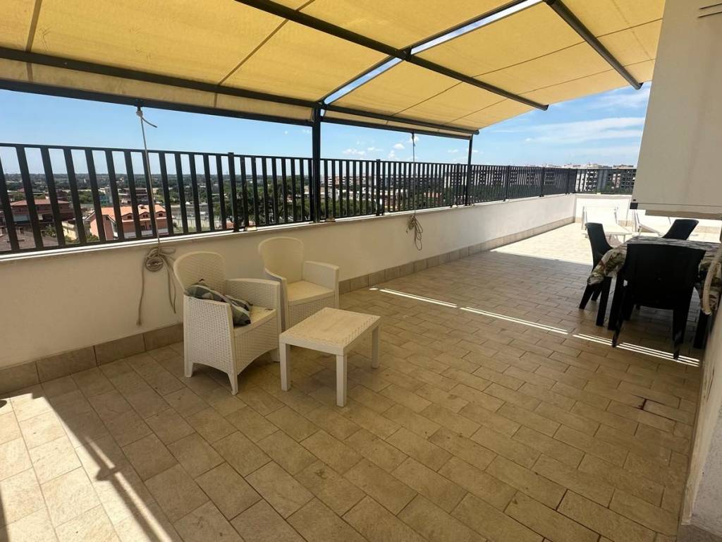 appartamento in vendita a Roma in zona Romanina