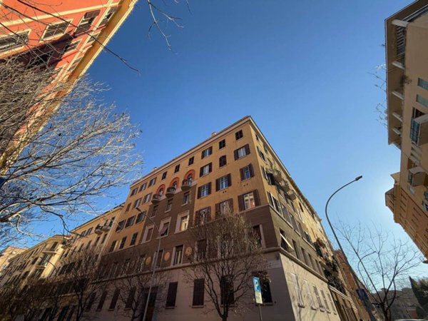 casa indipendente in vendita a Roma in zona Appio Latino