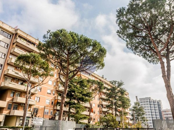 appartamento in vendita a Roma in zona Cinecittà