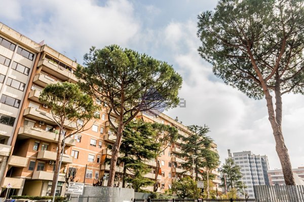 appartamento in vendita a Roma in zona Cinecittà
