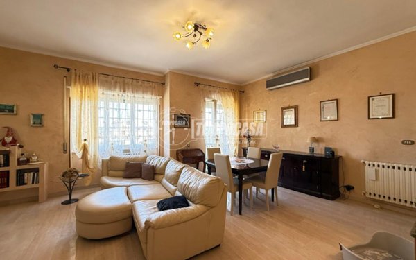 appartamento in vendita a Roma in zona Palmarola