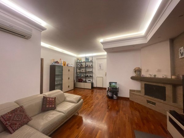 appartamento in vendita a Roma in zona Appio Claudio