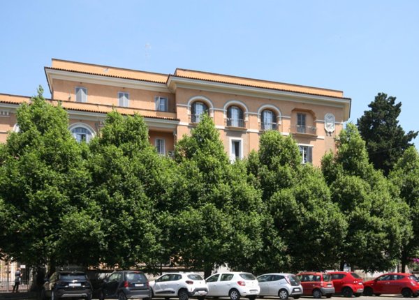 appartamento in vendita a Roma in zona Castro Pretorio