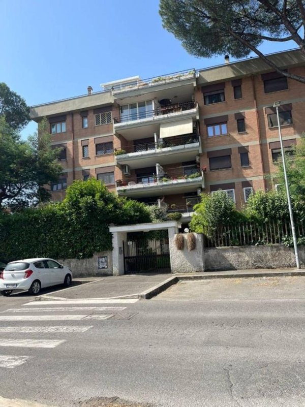 appartamento in vendita a Roma in zona Labaro