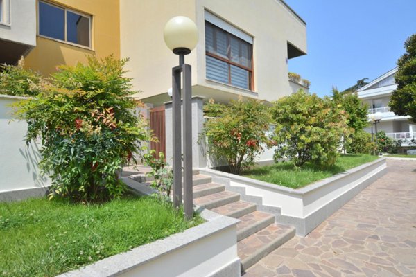 appartamento in vendita a Roma in zona Torre Gaia