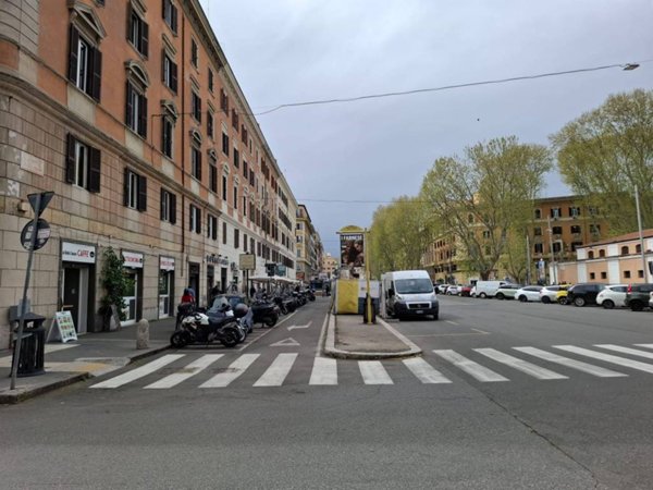 appartamento in vendita a Roma in zona Rione Prati