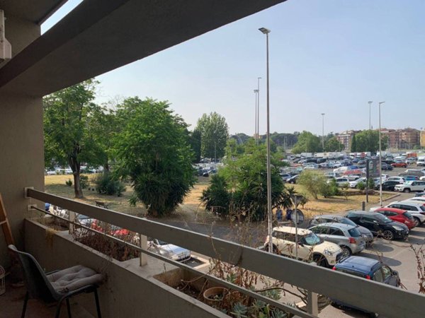 appartamento in vendita a Roma in zona Ostiense