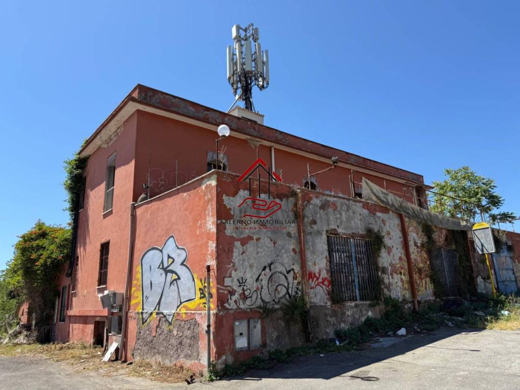 negozio in vendita a Roma in zona Ostiense