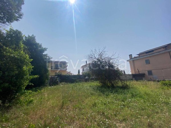 terreno agricolo in vendita a Roma in zona Valle Santa