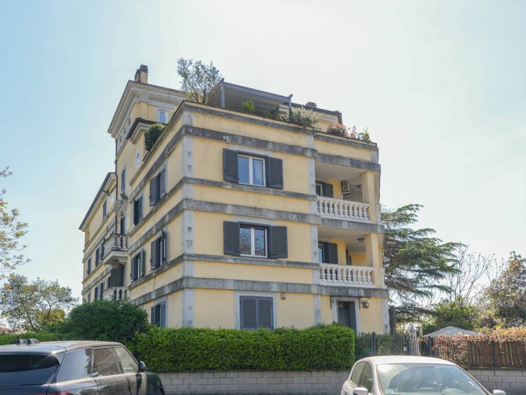 appartamento in vendita a Roma in zona Portuense
