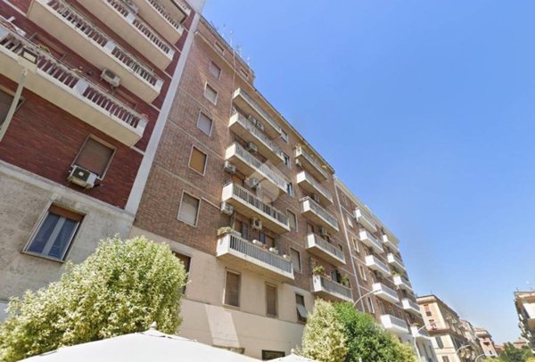 appartamento in vendita a Roma in zona Appio Latino