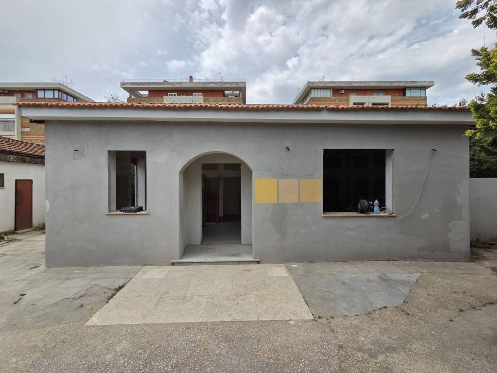 appartamento in vendita a Roma in zona Prenestino-Labicano