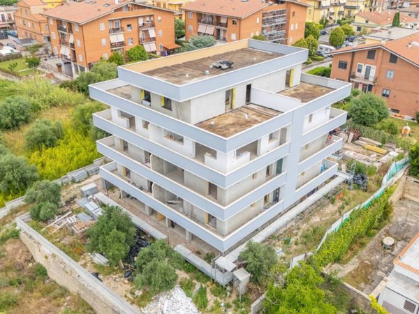 appartamento in vendita a Roma in zona Finocchio