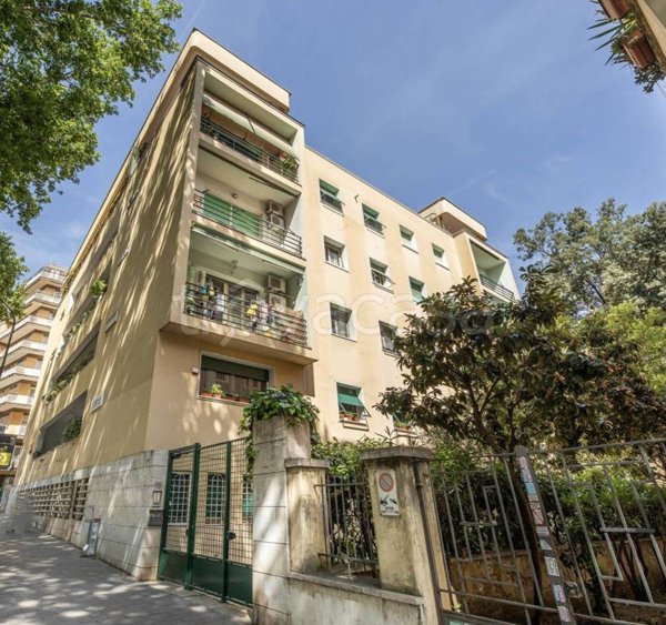 appartamento in vendita a Roma in zona Appio Latino