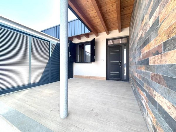 casa indipendente in vendita a Roma in zona Ostiense