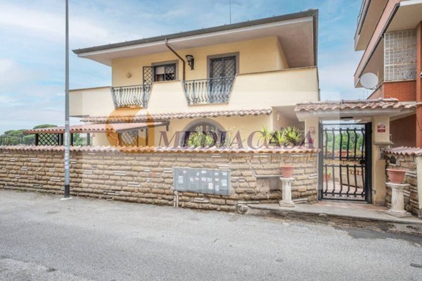 casa indipendente in vendita a Roma in zona La Storta