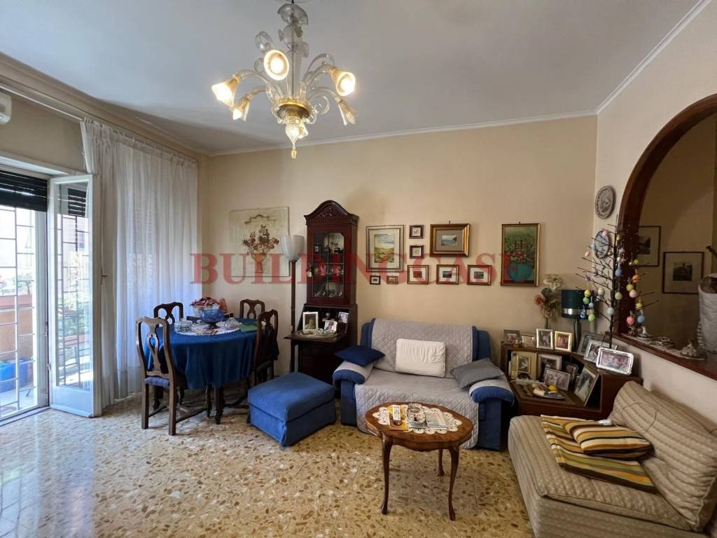 appartamento in vendita a Roma in zona Ardeatino
