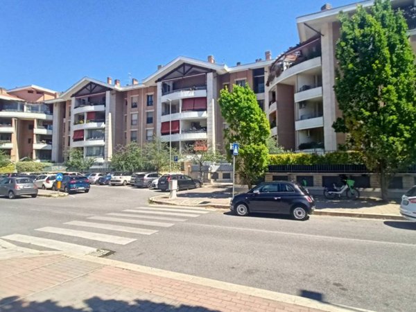 appartamento in vendita a Roma in zona Appio Claudio