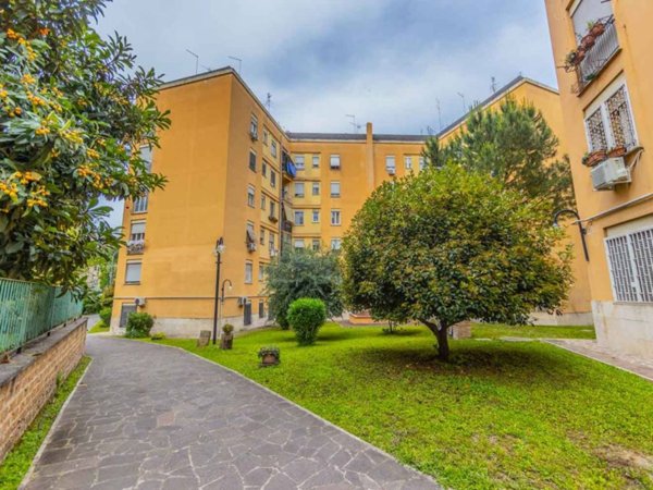 appartamento in vendita a Roma in zona Cinecittà