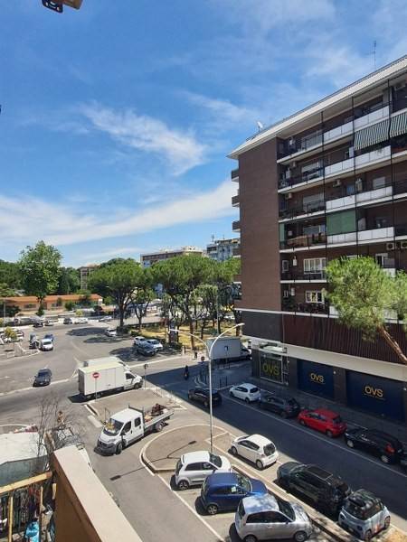 appartamento in vendita a Roma in zona Ostiense