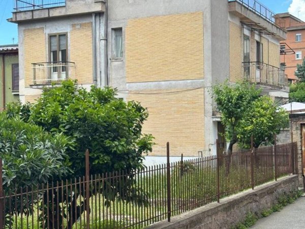 casa indipendente in vendita a Roma in zona Casalotti