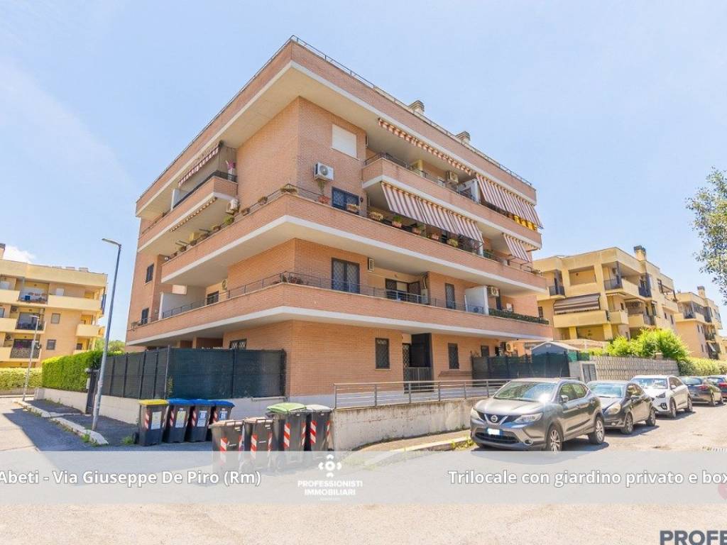 appartamento in vendita a Roma in zona Ponte di Nona