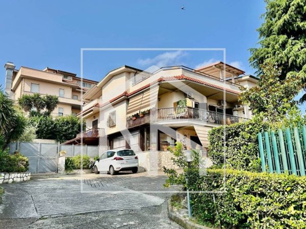 appartamento in vendita a Roma in zona Finocchio