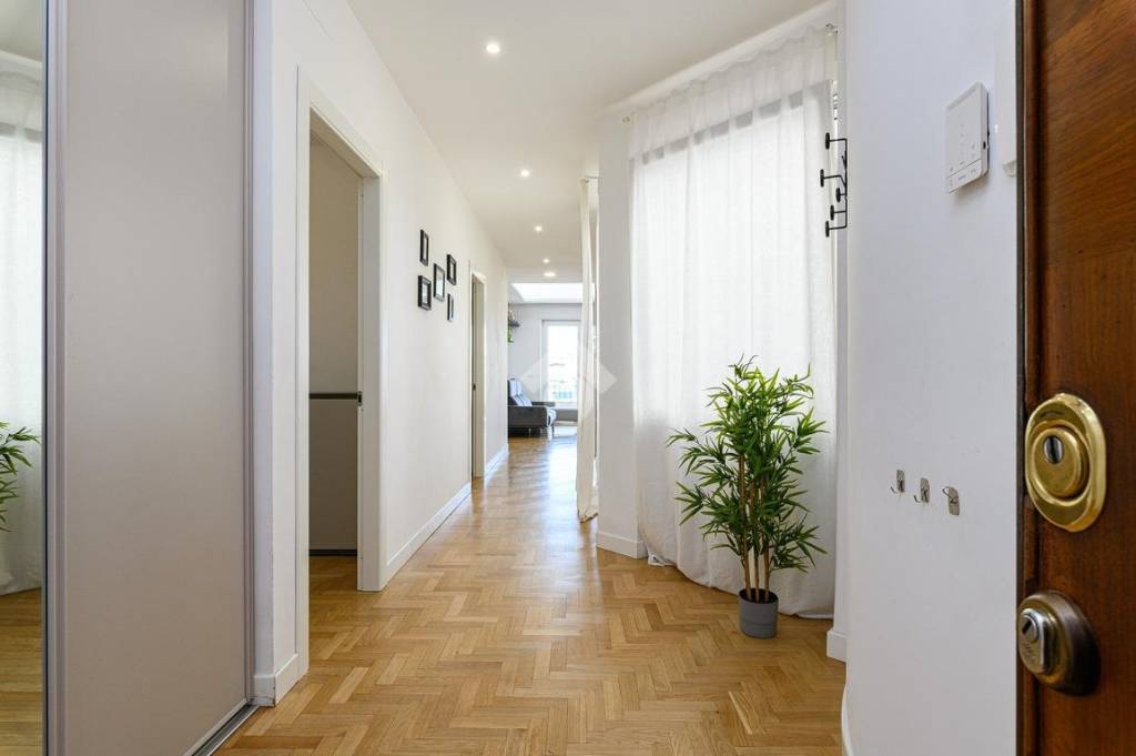 appartamento in vendita a Roma in zona Aurelio