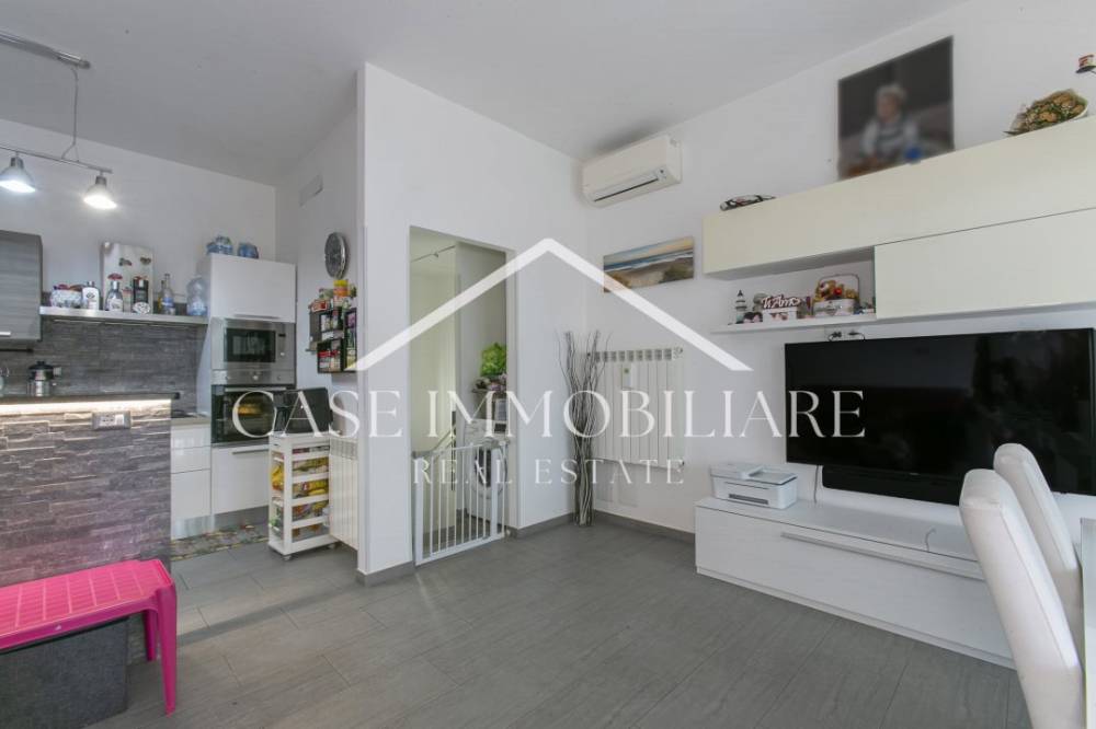 appartamento in vendita a Roma in zona Valle Muricana