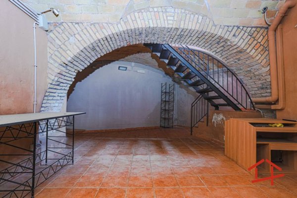 appartamento in vendita a Roma in zona Rione Monti/Campitelli