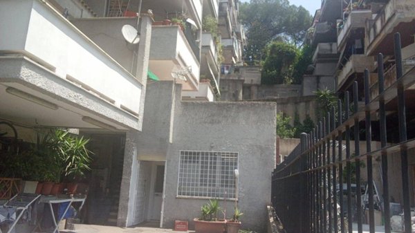 appartamento in vendita a Roma in zona Tomba di Nerone