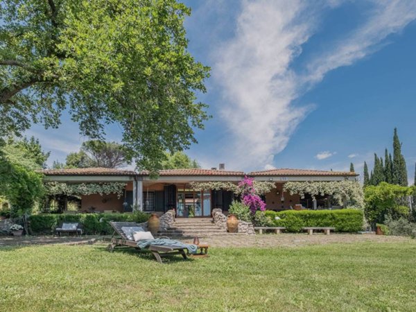 casa indipendente in vendita a Roma in zona Valle Muricana