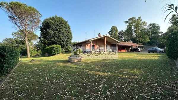 casa indipendente in vendita a Roma in zona Tor di Quinto