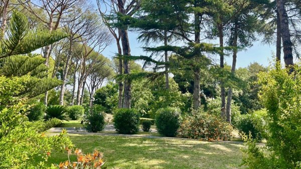 casa indipendente in vendita a Roma in zona Acilia