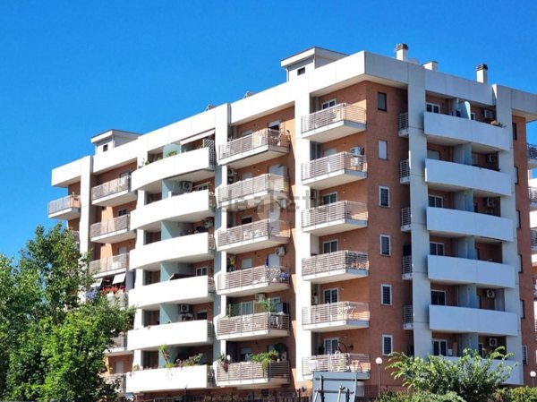 appartamento in vendita a Roma in zona Ponte di Nona