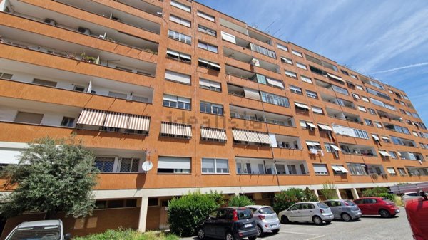 appartamento in vendita a Roma in zona Spinaceto