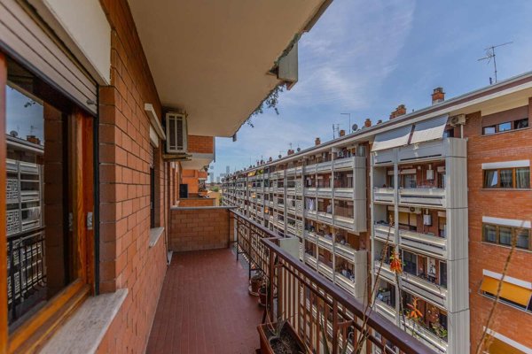 appartamento in vendita a Roma in zona Collatino
