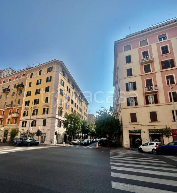 negozio in vendita a Roma in zona Centro Storico
