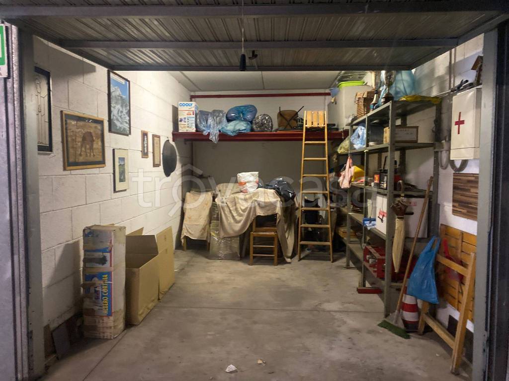 locale di sgombero in vendita a Roma in zona Torrevecchia