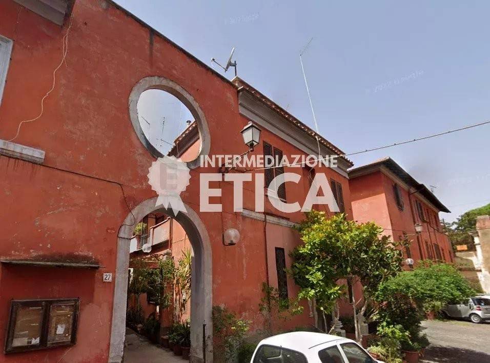 appartamento in vendita a Roma in zona Trastevere