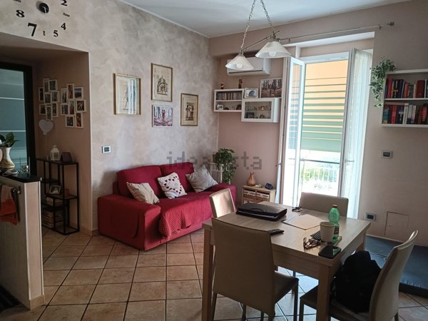 appartamento in vendita a Roma in zona Torre Angela