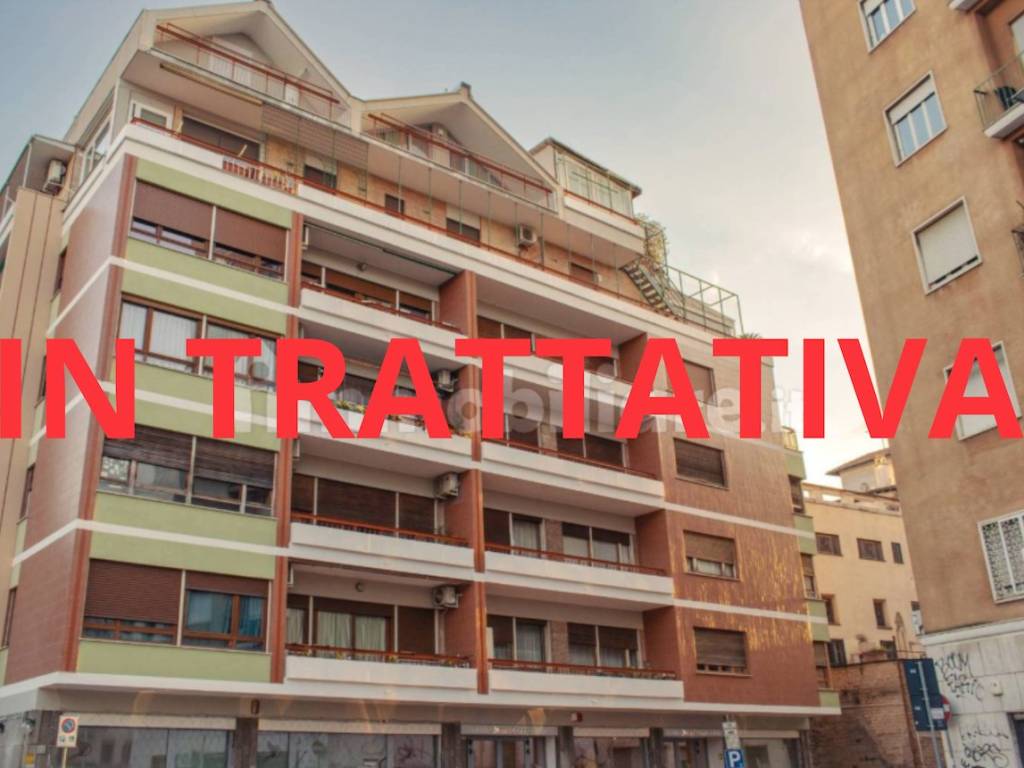 appartamento in vendita a Roma in zona Tuscolano