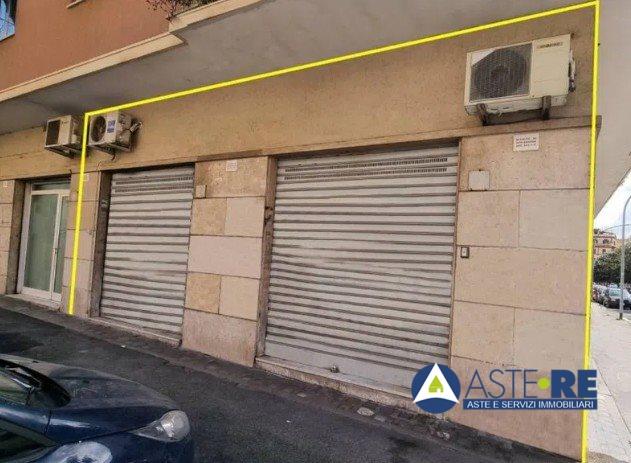locale commerciale in vendita a Roma in zona Gianicolense
