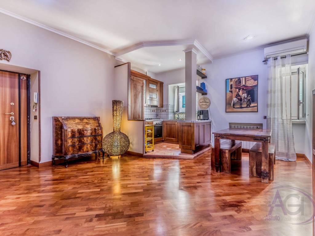 appartamento in vendita a Roma in zona Torrevecchia
