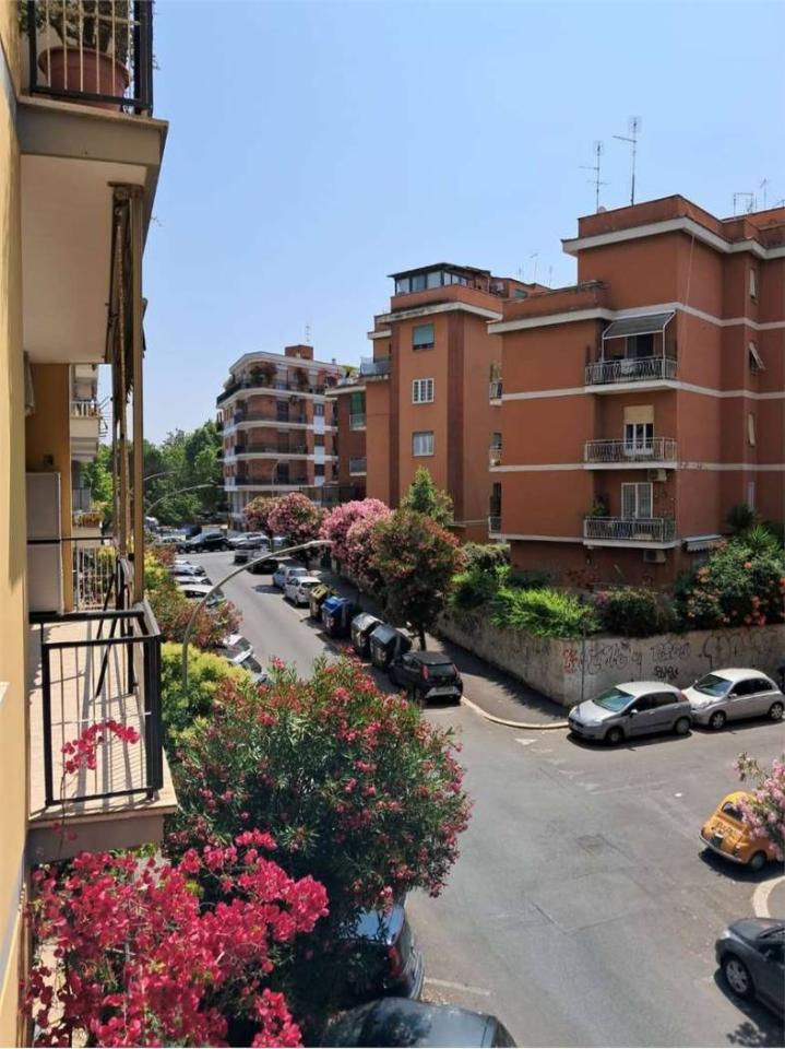 appartamento in vendita a Roma in zona Gianicolense