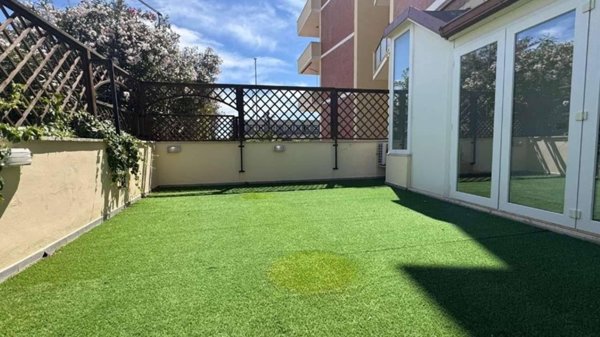 appartamento in vendita a Roma in zona Ostia