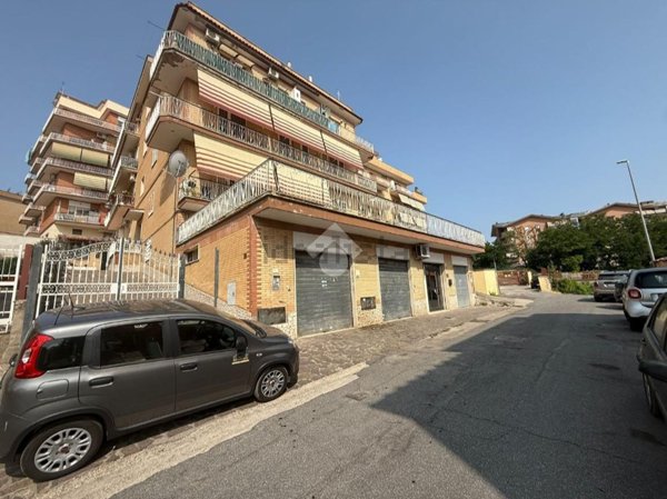 ufficio in vendita a Roma in zona Fidene