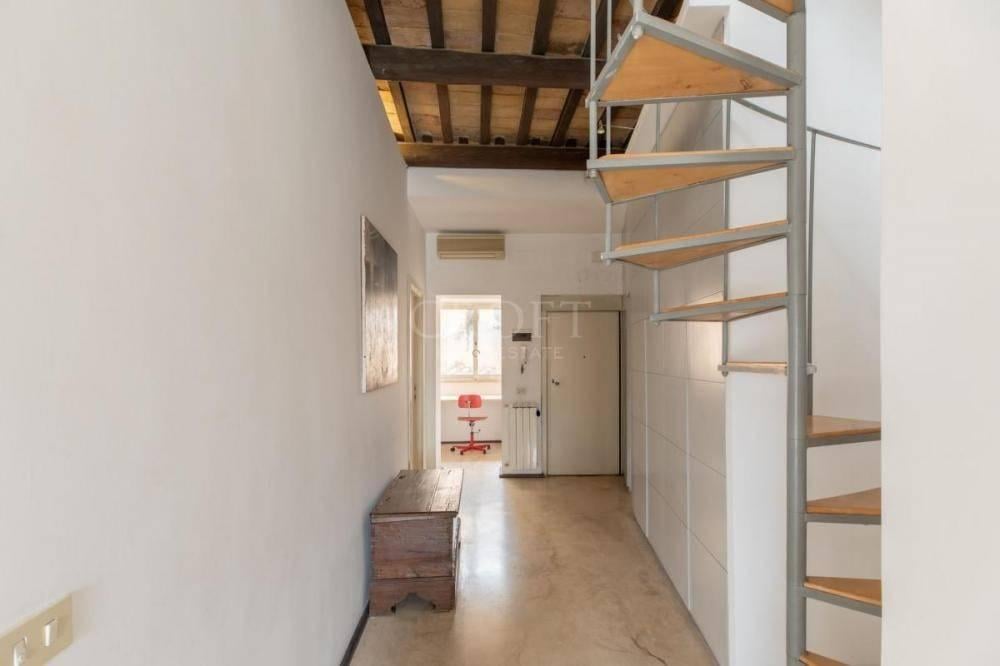 appartamento in vendita a Roma in zona Rione Monti/Campitelli