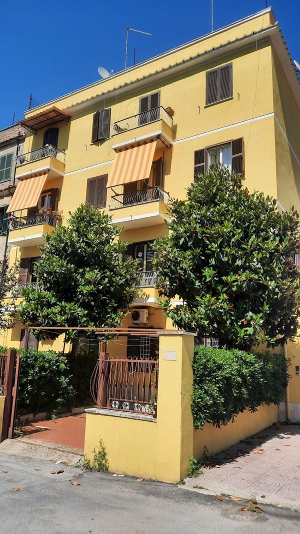 appartamento in vendita a Roma in zona Alessandrino